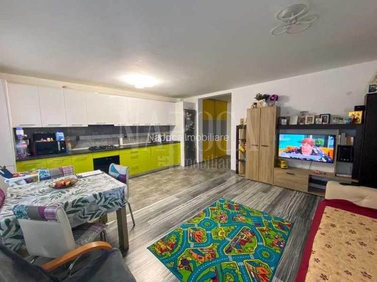 Apartament 3 camere de vanzare in Floresti - 2