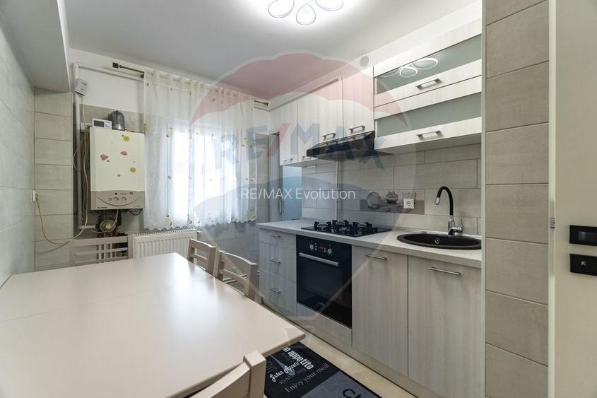 DE INCHIRIAT ap 3 camere- zona Cerna/ Tractorul! - 16