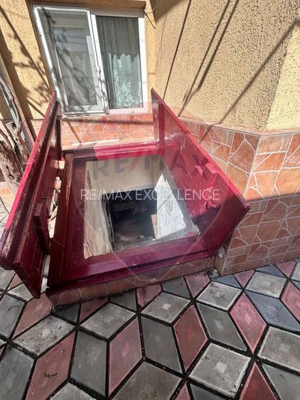 Casă / Vilă cu 4 camere de vânzare în zona Gheorghe Doja - 3