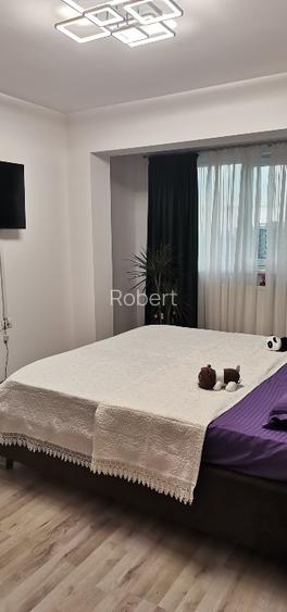 Vând apartament 2 camere, compus din dormitor, bucătărie open-space, hol și baie - 2