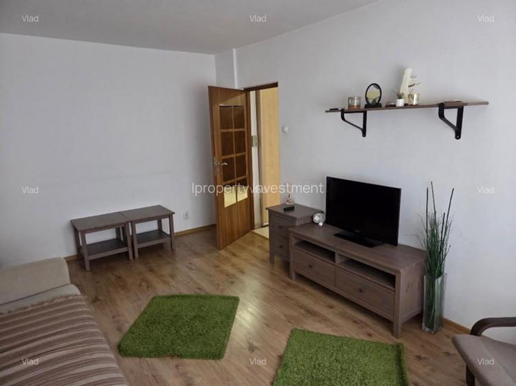 Universitate | Garsoniera Decomandata | Balcon | bloc 1980 | metrou 2m - 4