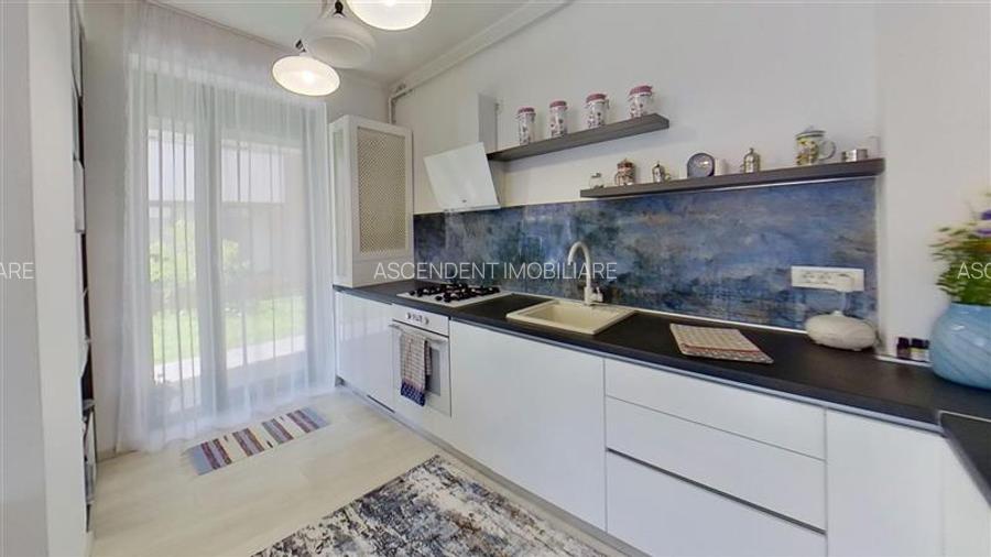 EXPLOREAZA 3D! Nobiliara proprietate, in vila, cu 50 mp gradina, Tractorul, Bras - 4