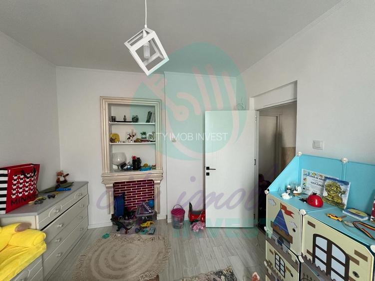 JUMATATE DE VILA  INTERBELICA- CURTE PROPRIE- ROND ALBA IULIA-DECEBAL - 2