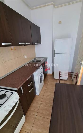 GARSONIERA / TITAN AUCHAN - 2