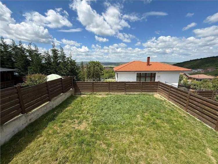 Casa tip duplex finisata, teren 380 mp, Dezmir zona str Criseni - 36