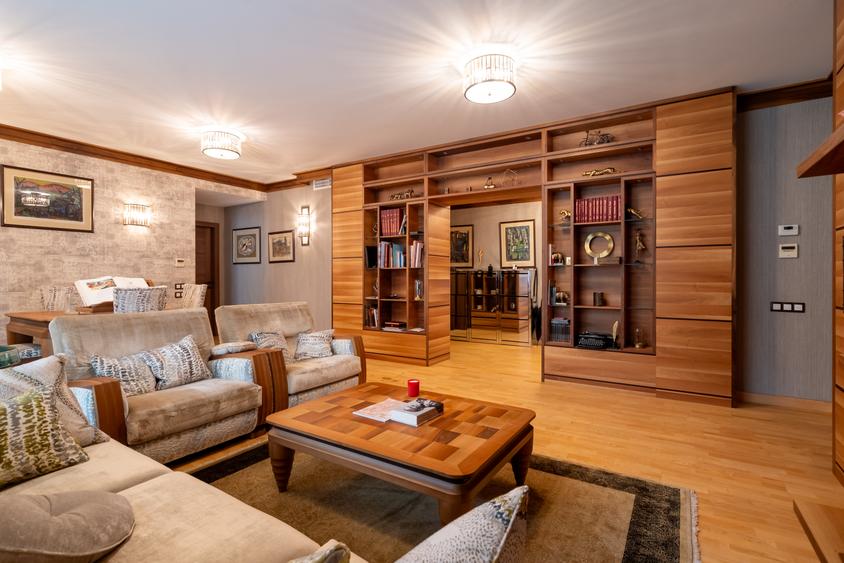 Aleea Alexandru, 4 camere, apartament special