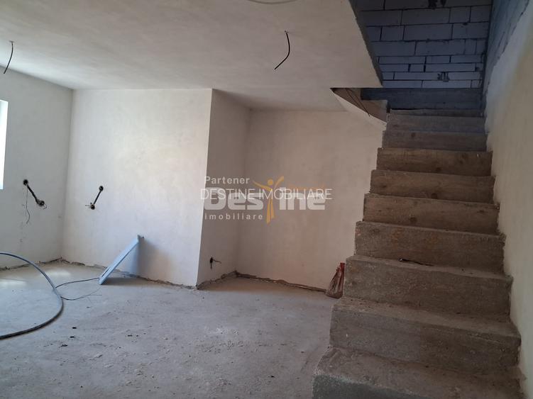 Casă P+1 construită în 2022, 4 camere, panouri solare, teren 375 mp – Băbeni, Vâ - 8