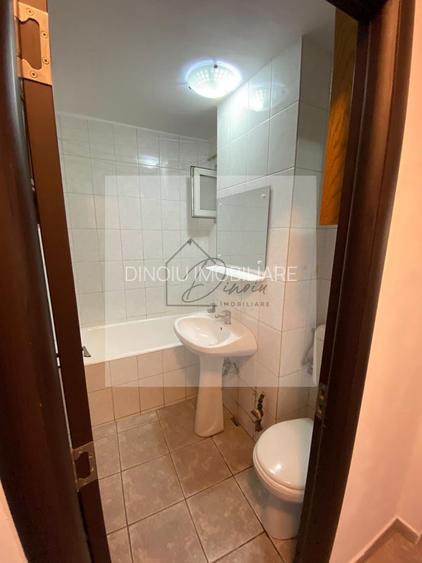 4 camere decomandat Lacul Tei I Liceul Traian I Comision 0% - 8