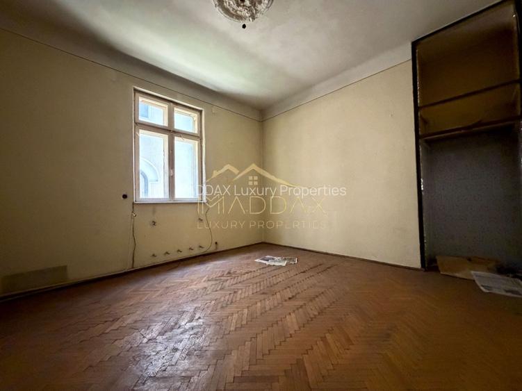 Vila cu 10 camere *540mp* // Zona Titulescu - 27