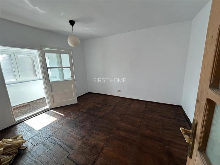 Apartament cu 2 camere de vanzare, etaj 4, zona Sud - 6