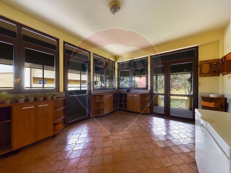 Casa / Vila cu 21 camere de vanzare in zona Alexandriei - 39