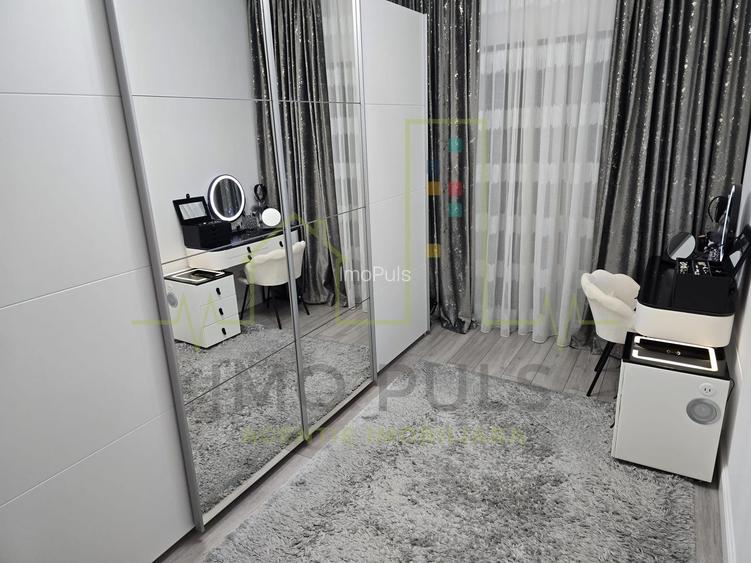 3 Camere. Etaj 1. Mobilat si utilat. 2 locuri de parcare. 2 Bai. 2 Balcoane - 6