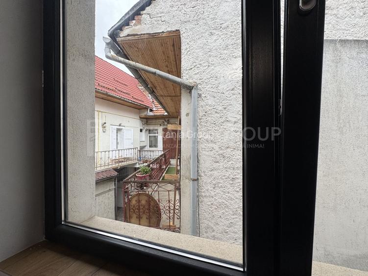 Garsonieră 42 mp complet renovata, zonă centrală, vis-a-vis Teatrul Dramatic - 9