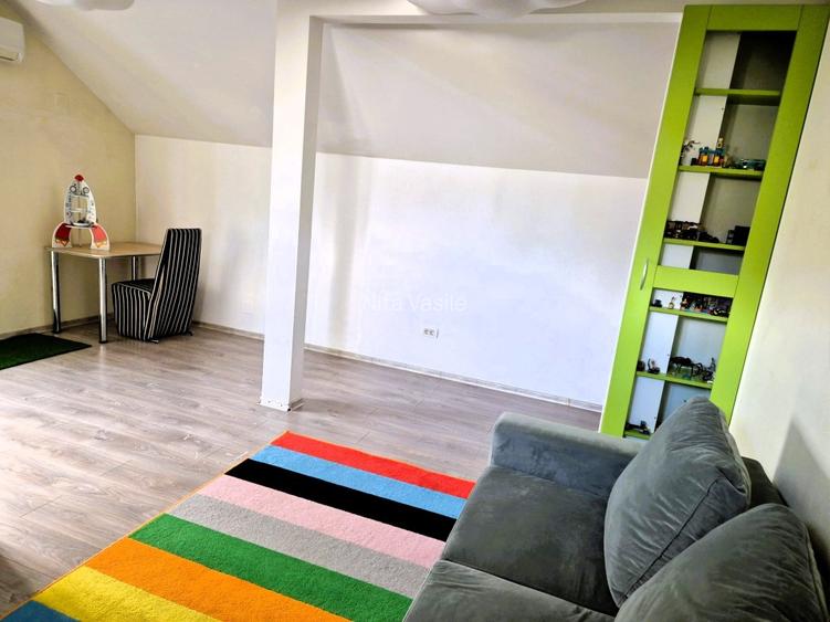 Proprietar - Apartament la Mansarda - Curte proprie - 3
