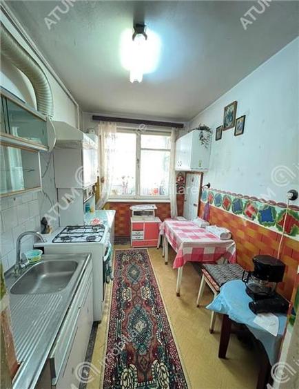 Apartament 3 camere decomandate balcon zona Rahovei din Sibiu - 4