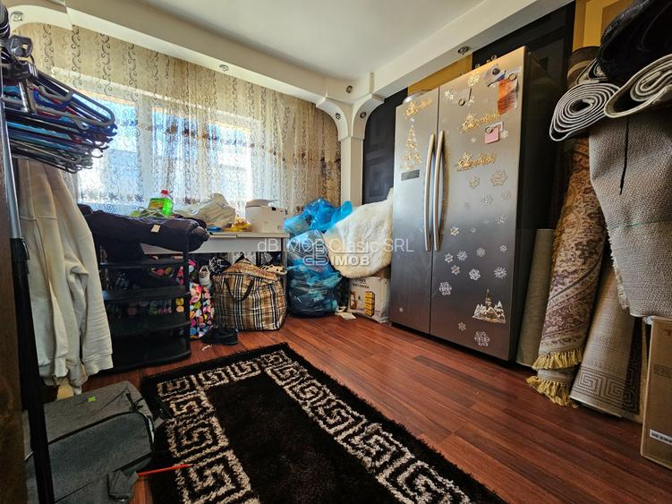 Apartament cu 3 camere, decomandat – 74mp – completrenovat – Micro X – langa Col - 10