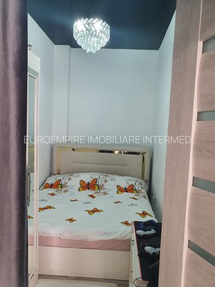 Casa de vanzare cu 4 camere, zona TOMIS II - 3