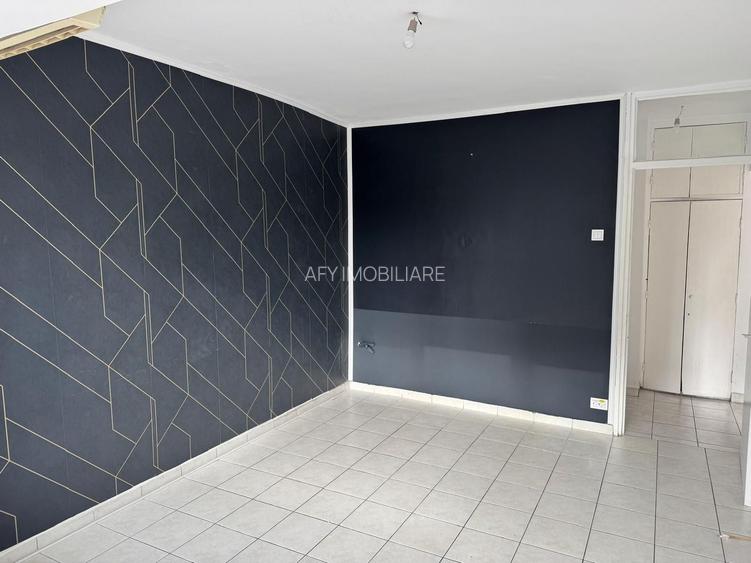 De închiriat: apartament 3 camere - nemobilat - ideal birou - Gorjului - 8