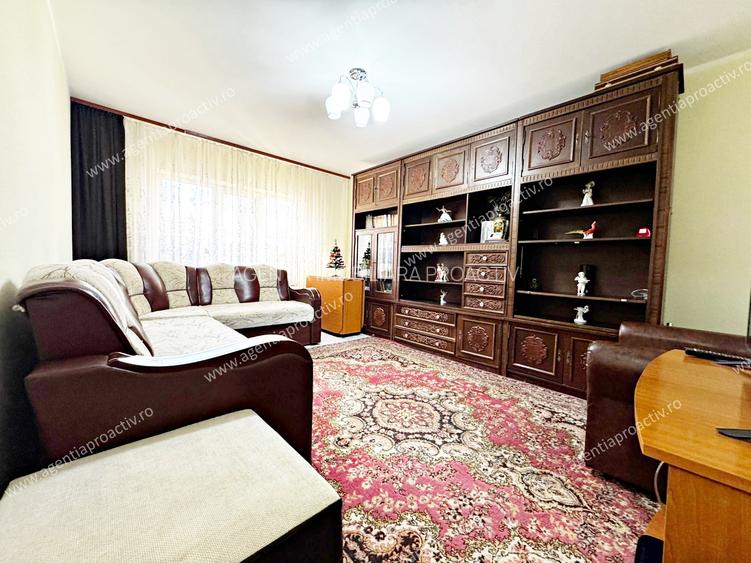 Apartament cu 3  camere decomandat, etajul 2, în cartierul I.C. Frimu. - 2