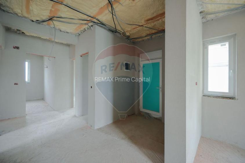 De vânzare casă semifinisată cu 3 camere, 455 mp teren, în Cihei - 12