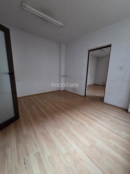 Vilă / Spațiu Birouri /Spatiu Muncitori - Sector 2 | 3.000€/lună negociabil - 11
