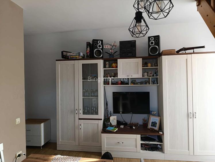 Apartament 3 camere, pe 2 nivele, 80 mp utili, parcare, Porii Floresti - 2