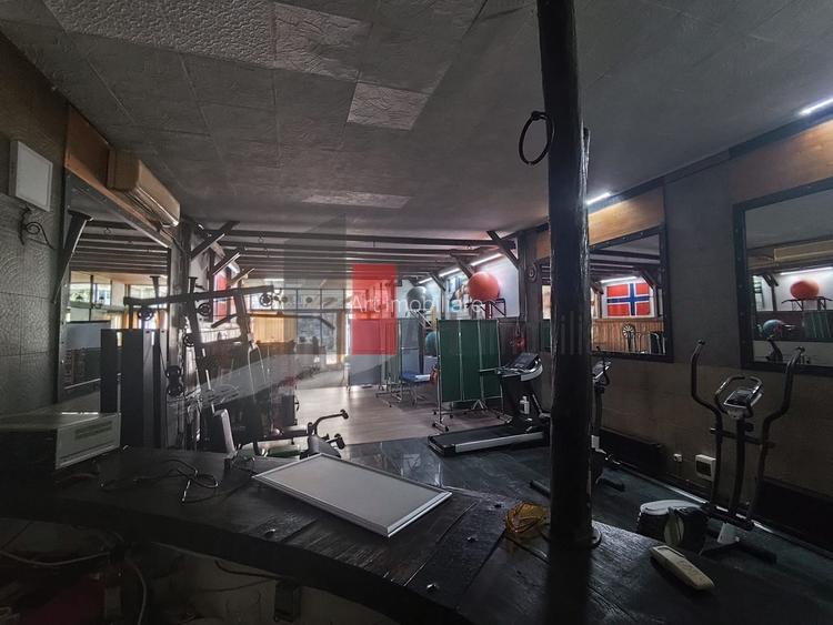 Spatiu comercial de inchiriat in Giulesti (langa stadion, complex comercial) - 14