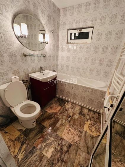 DE VANZARE APARTAMENT 3 CAMERE SI GARAJ - 2