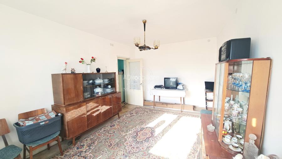 Apartament 3 camere de Vanzare Bumbesti Jiu, Str Jiului - 2