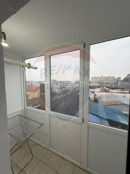 Apartament cu 3 camere de vânzare în zona Craiovita Noua - 8