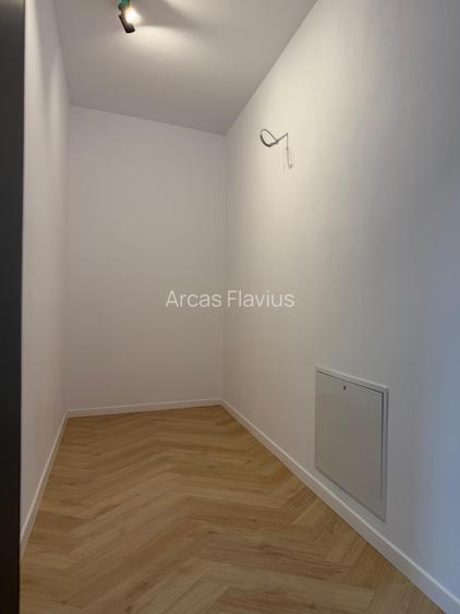 Apartament de vanzare-4 camere-115 mp utili-curte 200 mp-C. Cisnadiei! - 17
