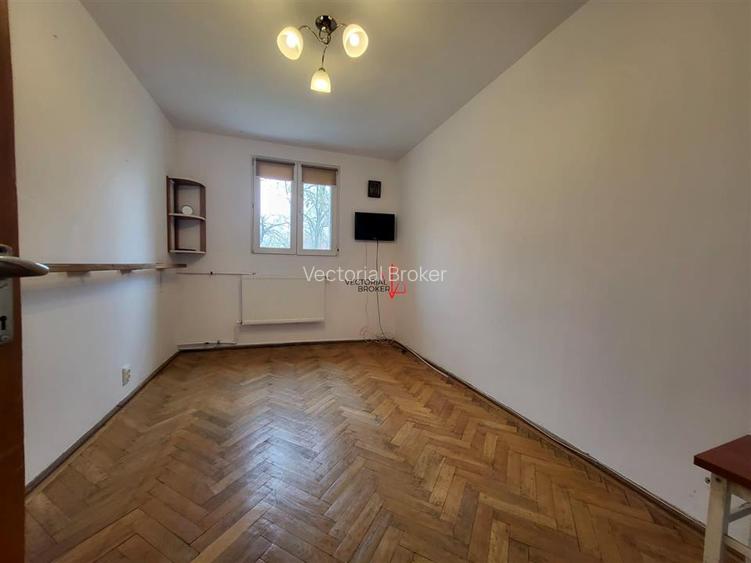 APARTAMENT 4 CAMERE ETAJ 1 FIX LANGA METROU, SCOALA SI PARC - 8