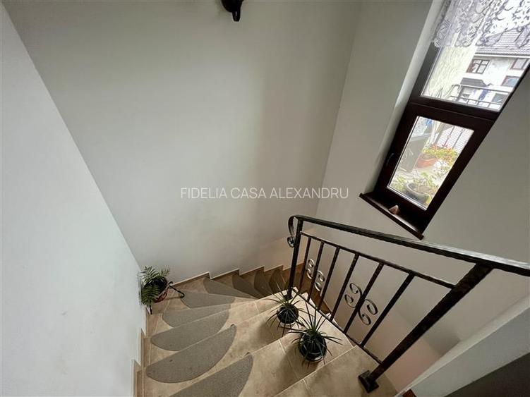 Vile cu 3 camere si 2 bai, de vanzare in Valea Adanca - 12