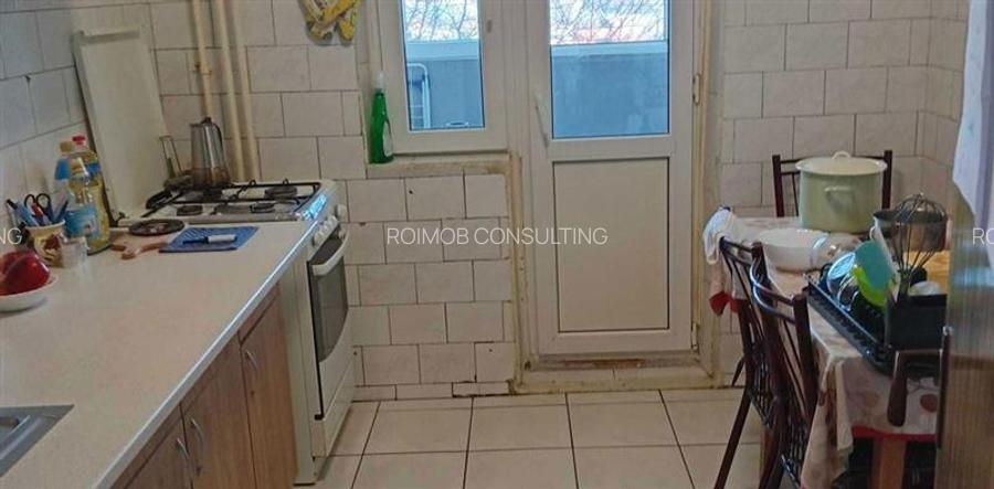 Apartament 3 camere, 2 băi, etaj 3/8, bloc 1984, piața Delfinului - 5