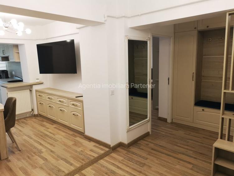 Apartament 3 camere, Central, mobilat, totul nou - 6