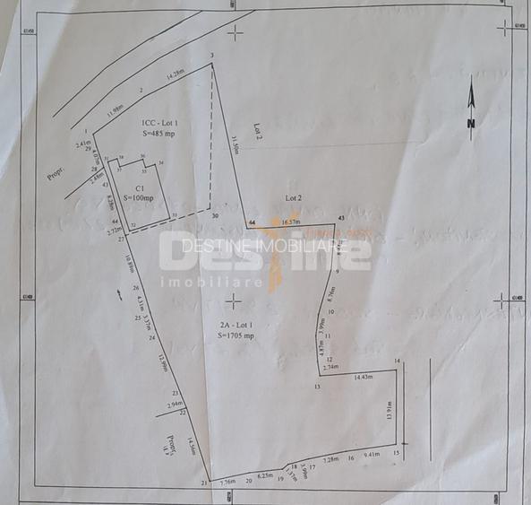 Teren de 2.190 mp în Uricani, cu deschidere la două drumuri