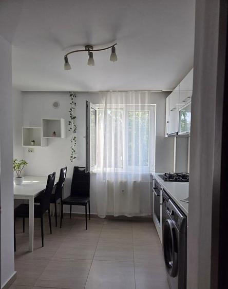 Apartament 3 camere 1 Decembrie 1918-Trapezului | Loc parcare
