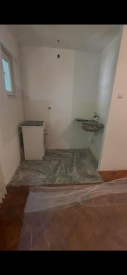 Apartament cu 2 camere, etaj 2/4, zona Tatarasi