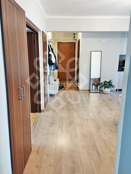 Apartament cu 3 camere si loc de parcare, zona Decebal - 15