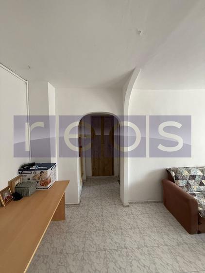 VANZARE 2 CAMERE -DECOMANDAT-TUDOR VLADIMIRESCU - DRUMUL TABEREI- GHENCEA - 6