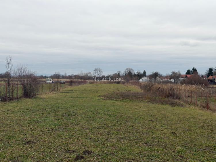 Teren intravilan 4732 mp de vânzare în Lunca Marcusului – acces asfalt - 4