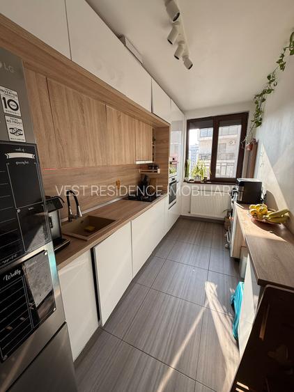 Apartament cu 3 camere si doua bai. Comision 0 - 3