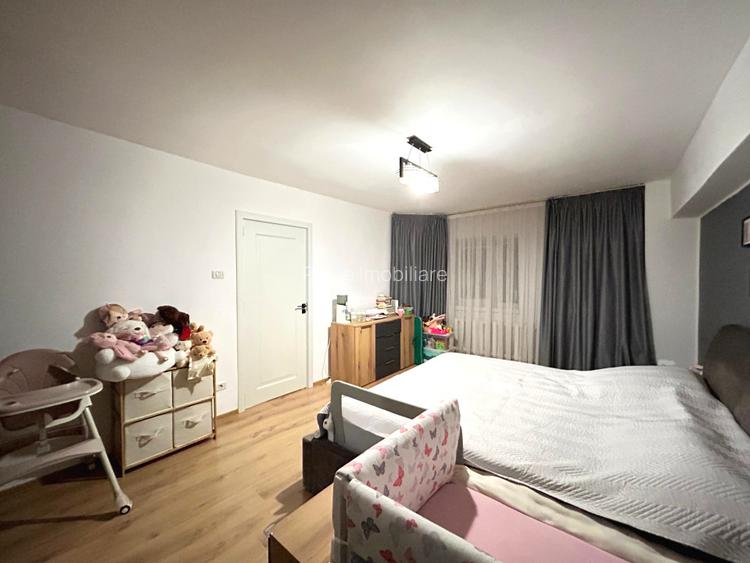 Apartament cu 3 camere, 70 mp, etaj 2/4 cu lift + parcare - Ultracentral - 4