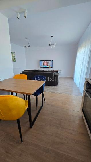 Inchiriez apartament 2 camere, zona Kamsas, et 3/3 cu loc parcare - 10