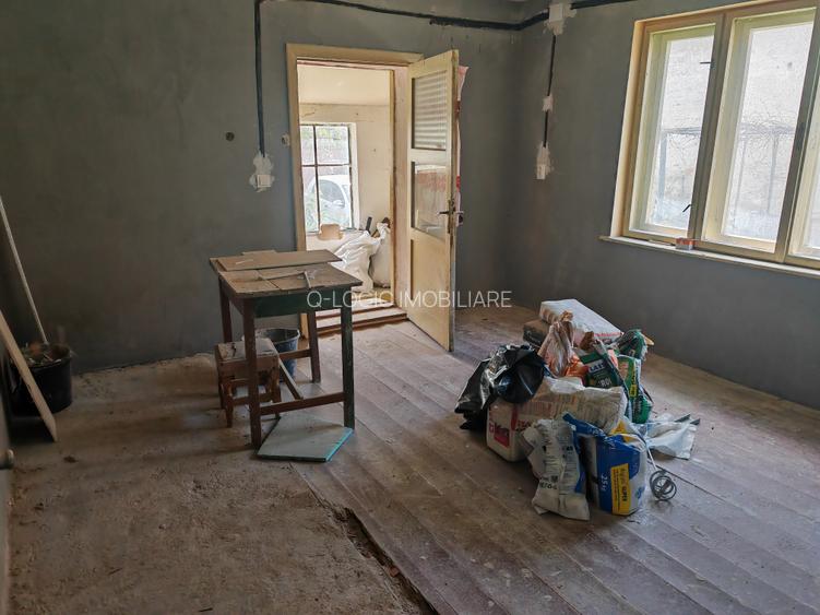 Casa 4 camere libera la vanzare RASNOV - zona Florilor - 8