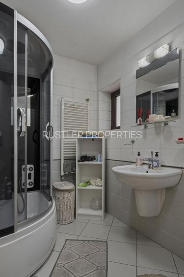 Vanzare vila cu 5 camere in Pipera - Strada Campul Pipera - 13