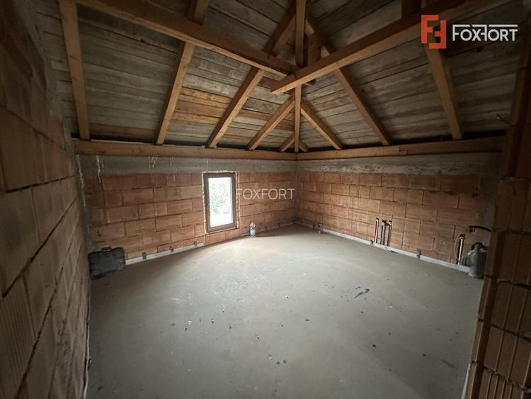 Casa individuala cu 12 camere, 400 mp utili - Bucovat - 21