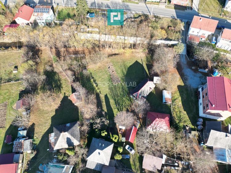 Casă de lemn, cu teren în Borșa - 16