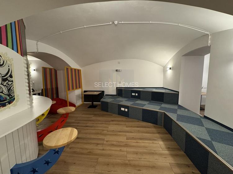 Cladire de birouri consolidata si renovata de inchiriat in *Centrul Vechi* - 44