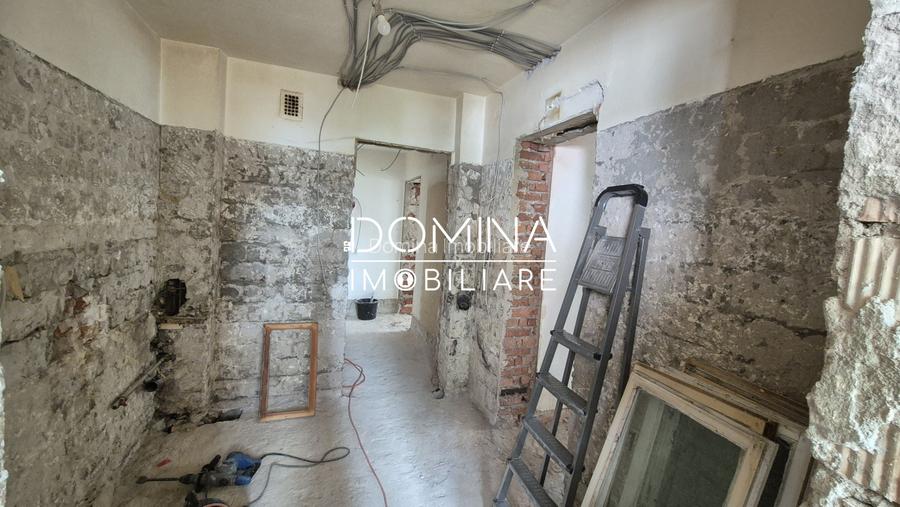 Vânzare apartament 3 camere, în Tg. Jiu, str. Nicolae Bălcescu - zonă centrală - 10